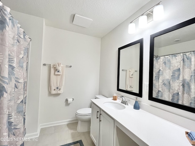 354 Boulder Ln, Saint Johns, FL 32259 - bathroom with toilet, vanity, baseboards, a textured ceiling, and a shower with curtain