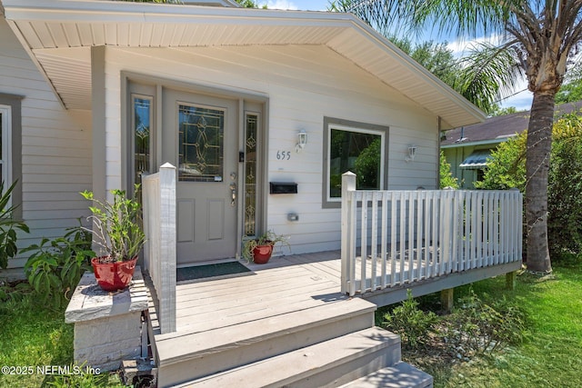 655 Linwood Ave, Jacksonville, FL 32206 - entrance to property with a wooden deck