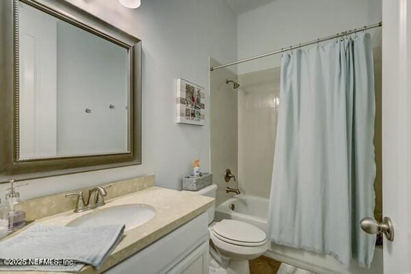 167 Royal Lake Dr, Ponte Vedra, FL 32081 - bathroom with vanity, toilet, and shower / bath combo with shower curtain