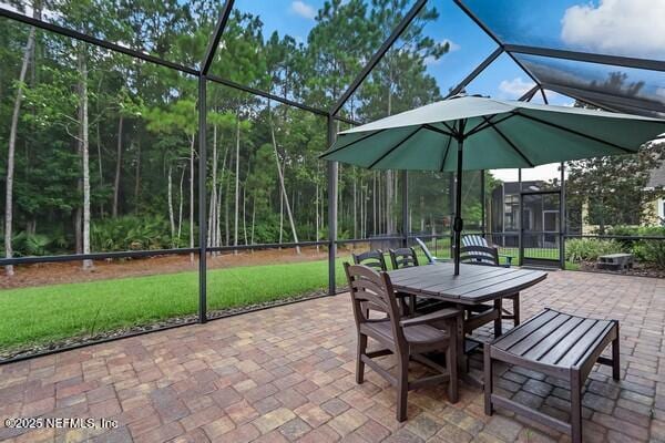 167 Royal Lake Dr, Ponte Vedra, FL 32081 - view of patio / terrace featuring glass enclosure and outdoor dining area