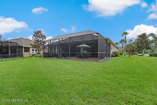 167 Royal Lake Dr, Ponte Vedra, FL 32081 - view of yard with glass enclosure