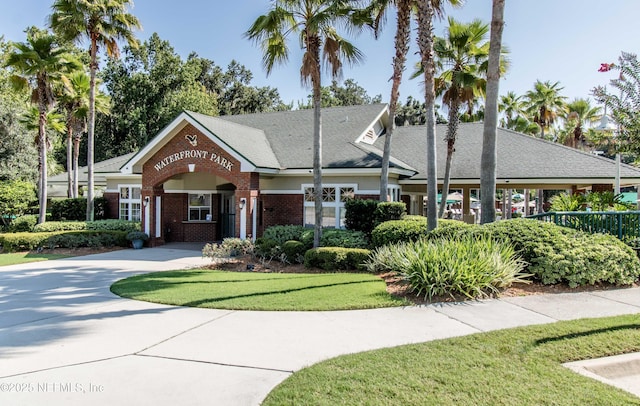 2579 Woodgrove Rd, Fleming Island, FL 32003