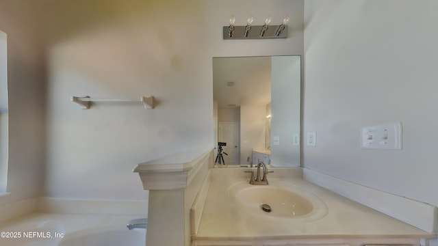 4053 Trail Ridge Rd, Middleburg, FL 32068 - bathroom featuring vanity and a tub