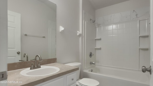 4053 Trail Ridge Rd, Middleburg, FL 32068 - full bath featuring toilet, vanity, and bathing tub / shower combination