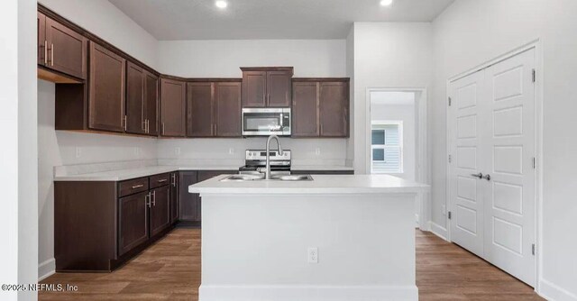 8390 Helmsley Blvd, Jacksonville, FL 32119 - photo 9