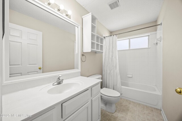 528 Sparrow Branch Cir, Saint Johns, FL 32259 - bathroom featuring vanity, toilet, and shower / bath combo