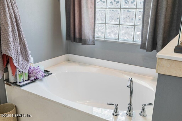2918 Grande Oaks Way, Fleming Island, FL 32003 - full bathroom featuring a garden tub