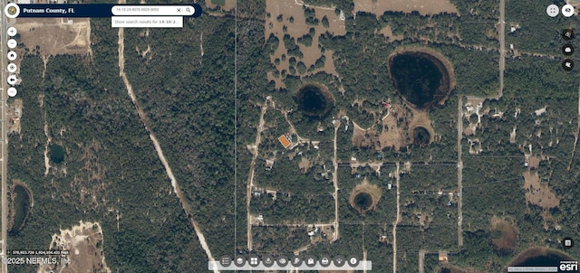 102/104 Circle Dr, Interlachen, FL 32148