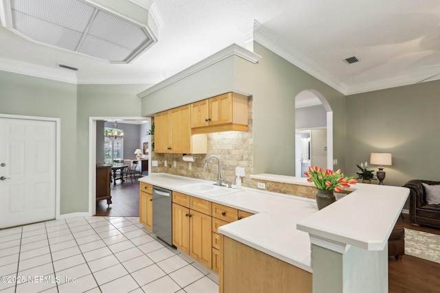 232 Shell Bluff Ct, Ponte Vedra Beach, FL 32082 - kitchen with a sink, ornamental molding, a peninsula, tasteful backsplash, and dishwasher