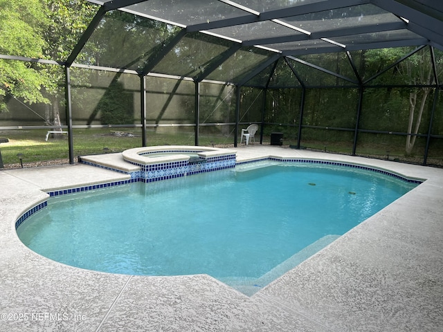 2840 Blackberry Ave, Middleburg, FL 32068 - view of pool with a pool with connected hot tub, a patio area, and glass enclosure