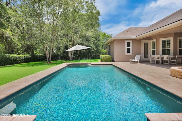 104 Hickory Hill Dr, Saint Augustine, FL 32095 - swimming pool with a patio area and a lawn