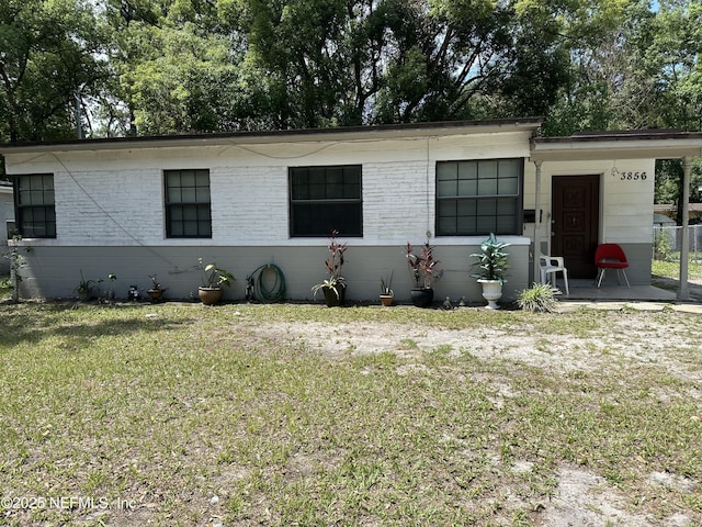 3856 Spring Park Rd, Jacksonville, FL 32207 - view of front of property featuring a front yard