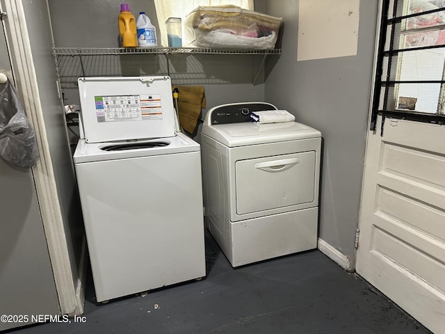 3856 Spring Park Rd, Jacksonville, FL 32207 - washroom featuring independent washer and dryer