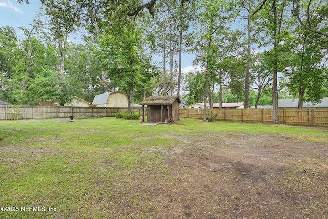 884 Live Oak Ln, Fleming Island, FL 32003 - fenced backyard with a shed