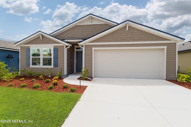 2719 Oak Stream Dr, Green Cove Springs, FL 32043 - view of front of property featuring driveway, a front lawn, and an attached garage