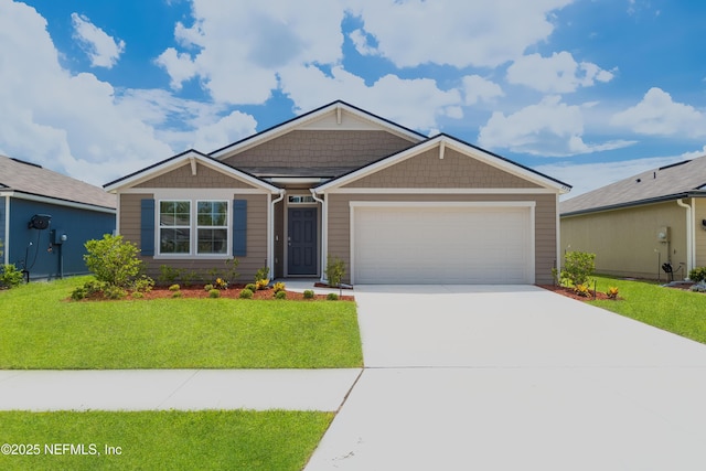 2719 Oak Stream Dr, Green Cove Springs, FL 32043 - craftsman-style home with a garage, a front lawn, and concrete driveway