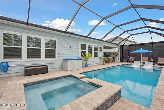 199 Ranch Land Cir, Saint Johns, FL 32259 - view of swimming pool with a patio, a pool with connected hot tub, a lanai, and outdoor dining space