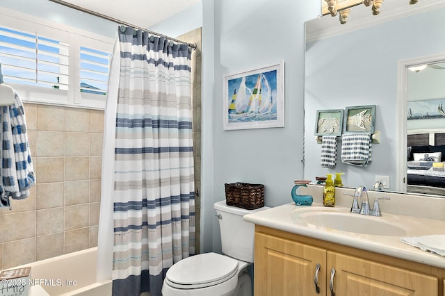 5 Augusta Trl, Palm Coast, FL 32137 - full bath featuring toilet, vanity, shower / bathtub combination with curtain, and crown molding