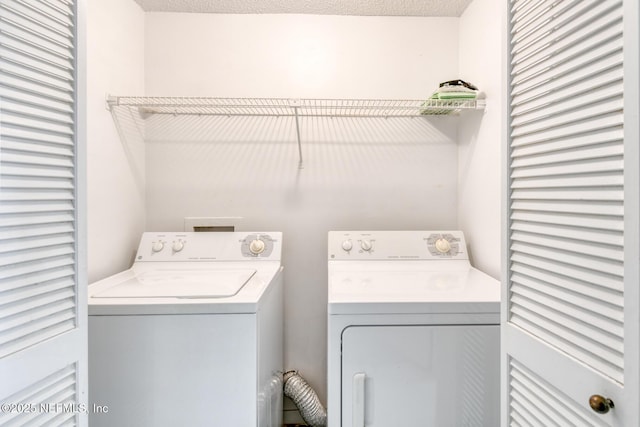 3115 Harbor Dr, Saint Augustine, FL 32084 - laundry area with washing machine and clothes dryer