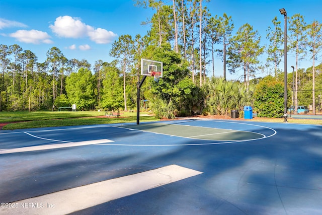 372 Johns Creek Pkwy, Saint Augustine, FL 32092 - view of sport court featuring basketball court