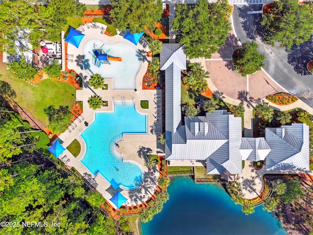 372 Johns Creek Pkwy, Saint Augustine, FL 32092 - drone / aerial view of a pool