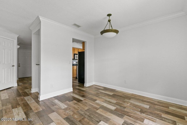 833 Shoreline Cir, Ponte Vedra Beach, FL 32082 - unfurnished room featuring dark wood finished floors, ornamental molding, and baseboards