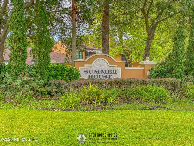 833 Shoreline Cir, Ponte Vedra Beach, FL 32082 - community / neighborhood sign with a lawn
