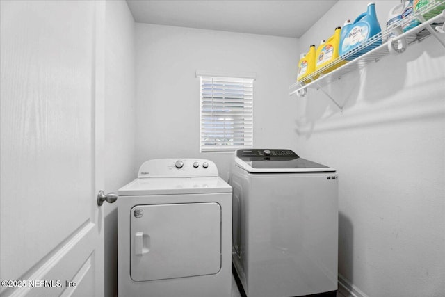 86815 Iron Rail Ct, Yulee, FL 32097 - laundry area with independent washer and dryer