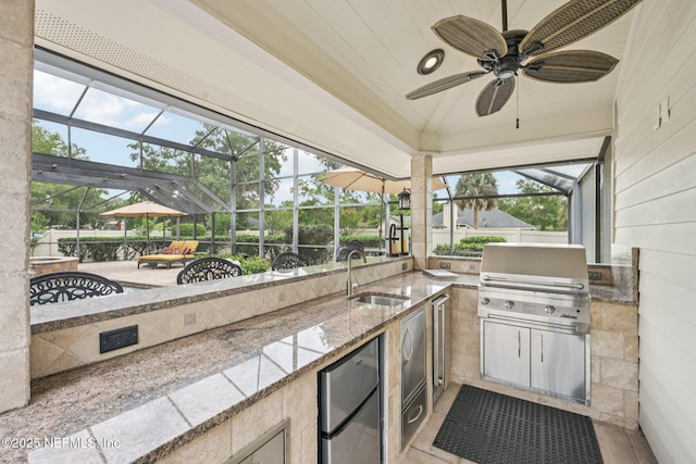 1816 Lakedge Dr, Middleburg, FL 32068 - view of patio / terrace featuring a sink, ceiling fan, and a lanai