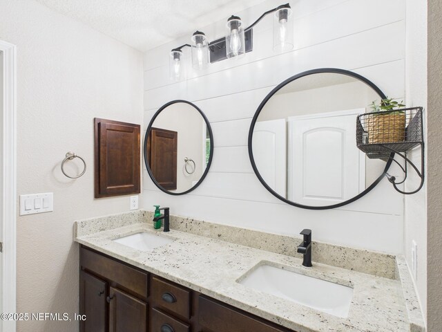 88137 Maybourne Rd, Yulee, FL 32097 - full bathroom featuring double vanity