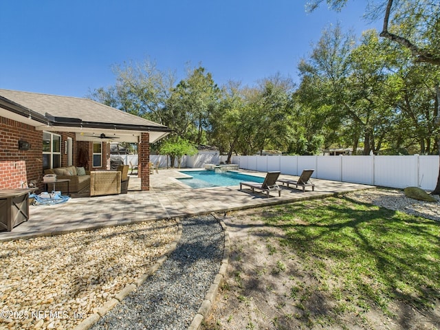 88137 Maybourne Rd, Yulee, FL 32097 - view of pool featuring outdoor lounge area, a ceiling fan, a fenced backyard, and a patio area