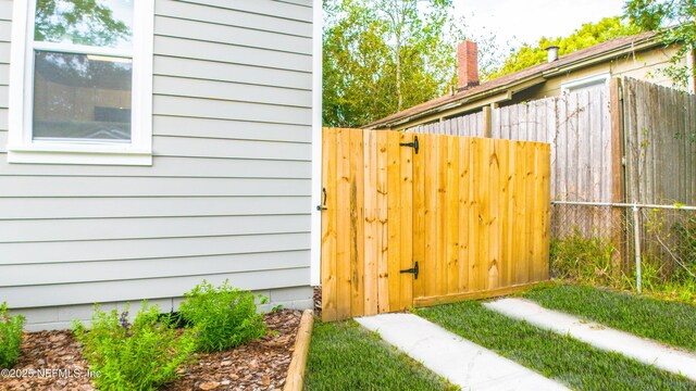 736 W St, Jacksonville, FL 32204 - view of yard