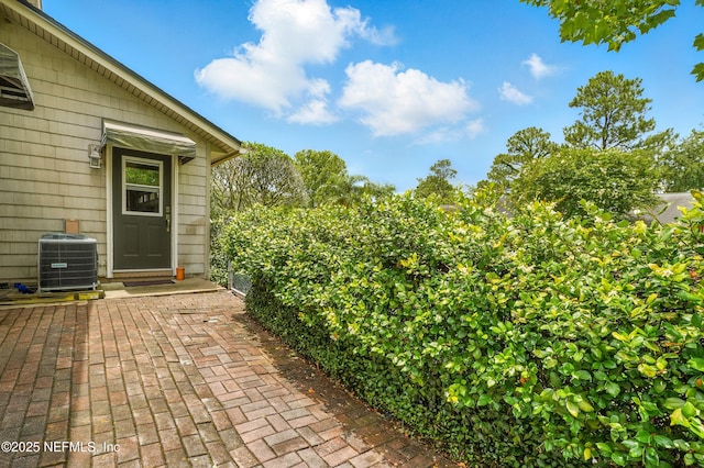 11019 Crumpet Ct, Jacksonville, FL 32257 - view of patio / terrace with central air condition unit