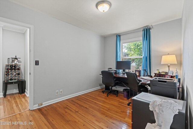 536 14th Ave N, Jacksonville Beach, FL 32250 - home office with light wood-type flooring and baseboards