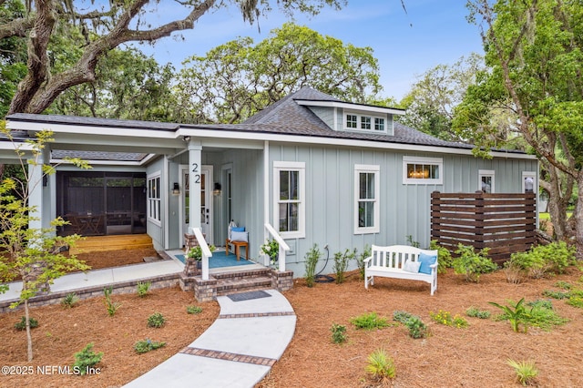 22 N 17th St, Amelia Island, FL 32034 - bungalow featuring board and batten siding and a shingled roof
