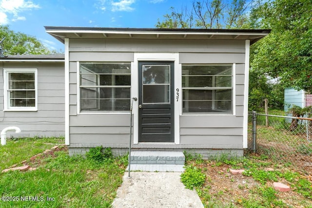 937 Stark St, Jacksonville, FL 32208 - view of doorway to property
