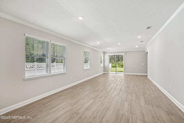 285 Greenway Ln, Saint Augustine, FL 32092 - unfurnished room featuring ornamental molding, light wood-style flooring, baseboards, and recessed lighting
