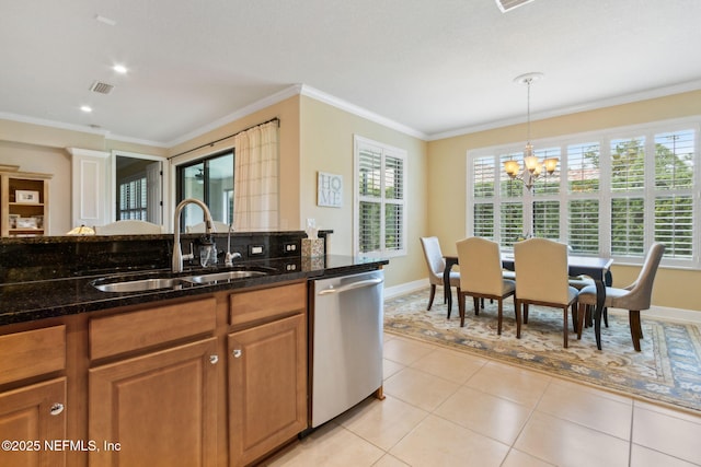 14 Marsh Hollow Rd, Ponte Vedra, FL 32081 - kitchen with stainless steel dishwasher, a sink, a chandelier, ornamental molding, and baseboards