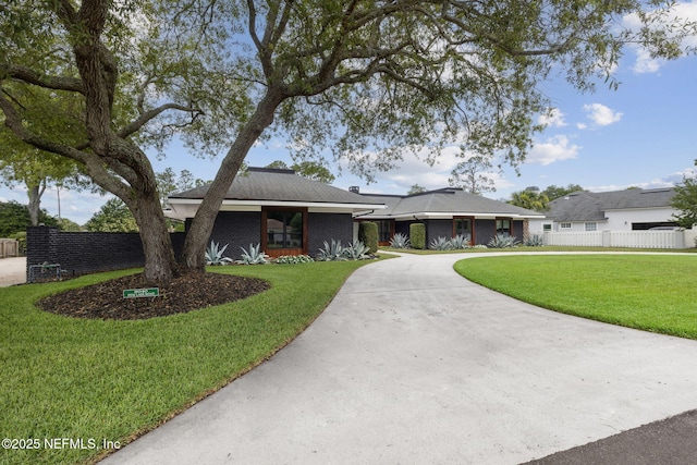 8040 Pine Lake Rd, Jacksonville, FL 32256 - photo 2