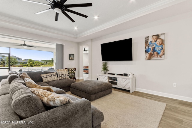 94001 Goodwood Dr, Fernandina Beach, FL 32034 - living area featuring ceiling fan, wood finished floors, crown molding, baseboards, and recessed lighting