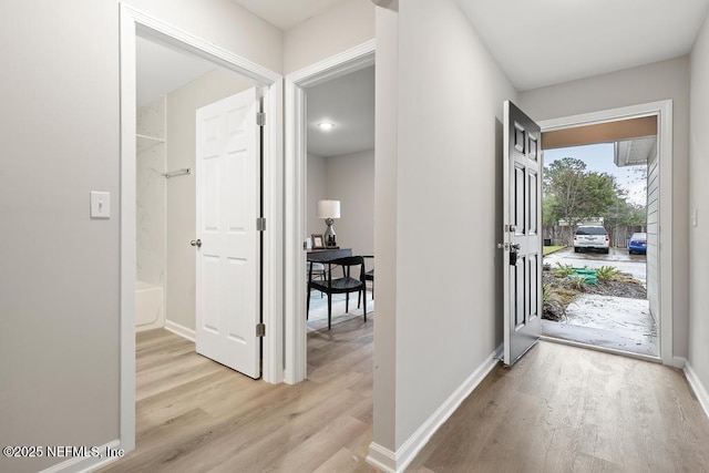 889 Aiken St, Saint Augustine, FL 32084 - foyer entrance with light wood-style flooring and baseboards