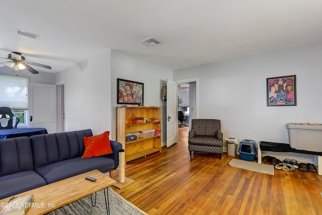1131 Wycoff Ave, Jacksonville, FL 32205 - living area featuring light wood-style flooring and a ceiling fan