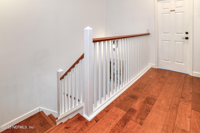 2315 Vista Cove Rd, Saint Augustine, FL 32084 - hallway featuring wood-type flooring and baseboards