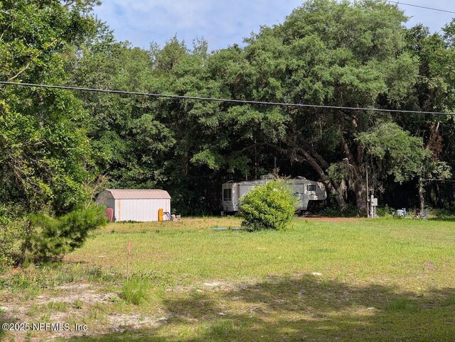 229 Azalea Ave, Interlachen, FL 32148