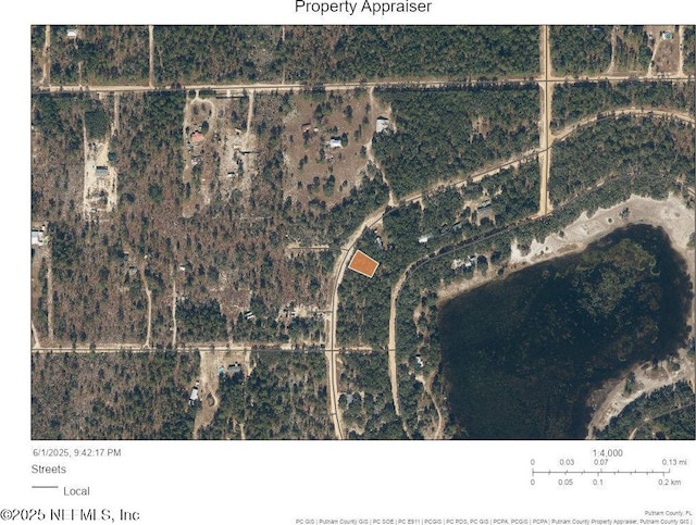 140 Lake Lucy Cir, Interlachen, FL 32148 - photo 1