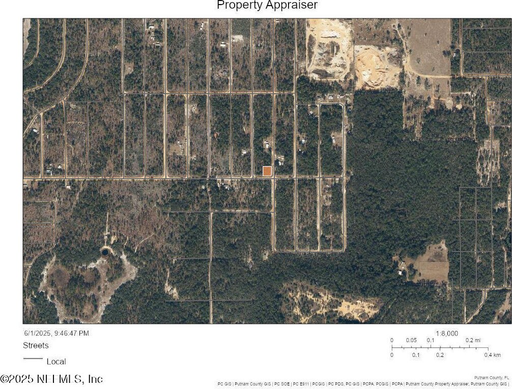 250 13th St, Interlachen, FL 32148 - photo 2