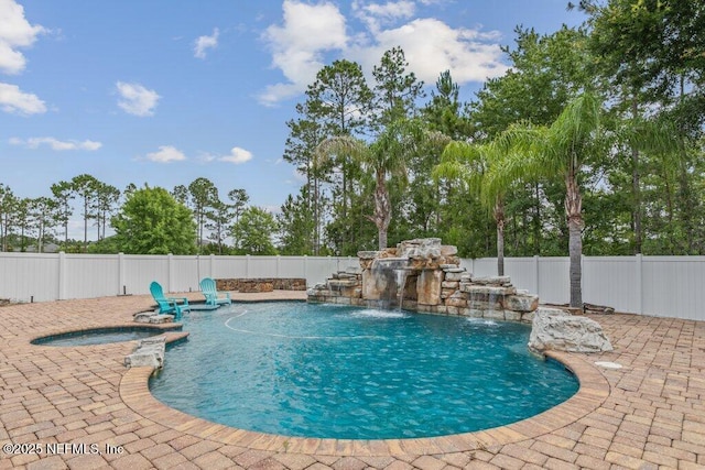 3912 Pipit Pt, Middleburg, FL 32068 - view of pool featuring a fenced backyard, a patio, and a pool with connected hot tub