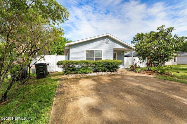 1528 Jordan St, Atlantic Beach, FL 32233 - view of front of property