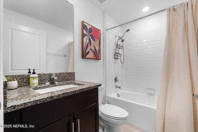 1976 Red Loop, Lakeland, FL 33801 - full bath featuring vanity, toilet, and shower / bath combination with curtain