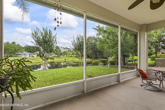 4340 Comanche Trail Blvd, Saint Johns, FL 32259 - sunroom / solarium with a ceiling fan and a water view